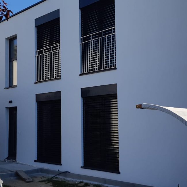 A 2-story, 2-module house extension for Austrian partner McCube